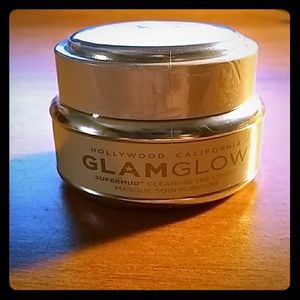 NEW glamglow mud mask